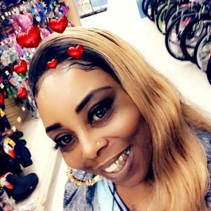 Meet your Posher, Sonia